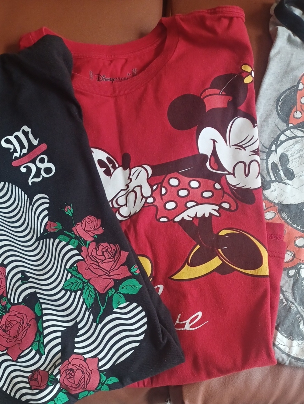 DISNEY BUNDLE 3 TSHIRTS MICKEY/MINNIE MOUSE